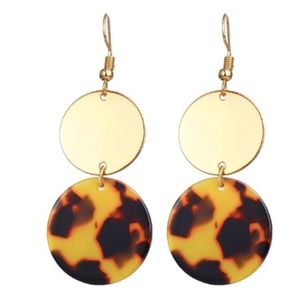 Brown acrylic resin tortoiseshell hanging earrings